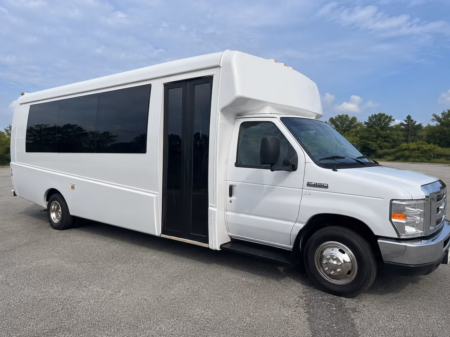 Covina Winery Tour & Pub Crawl Transportation