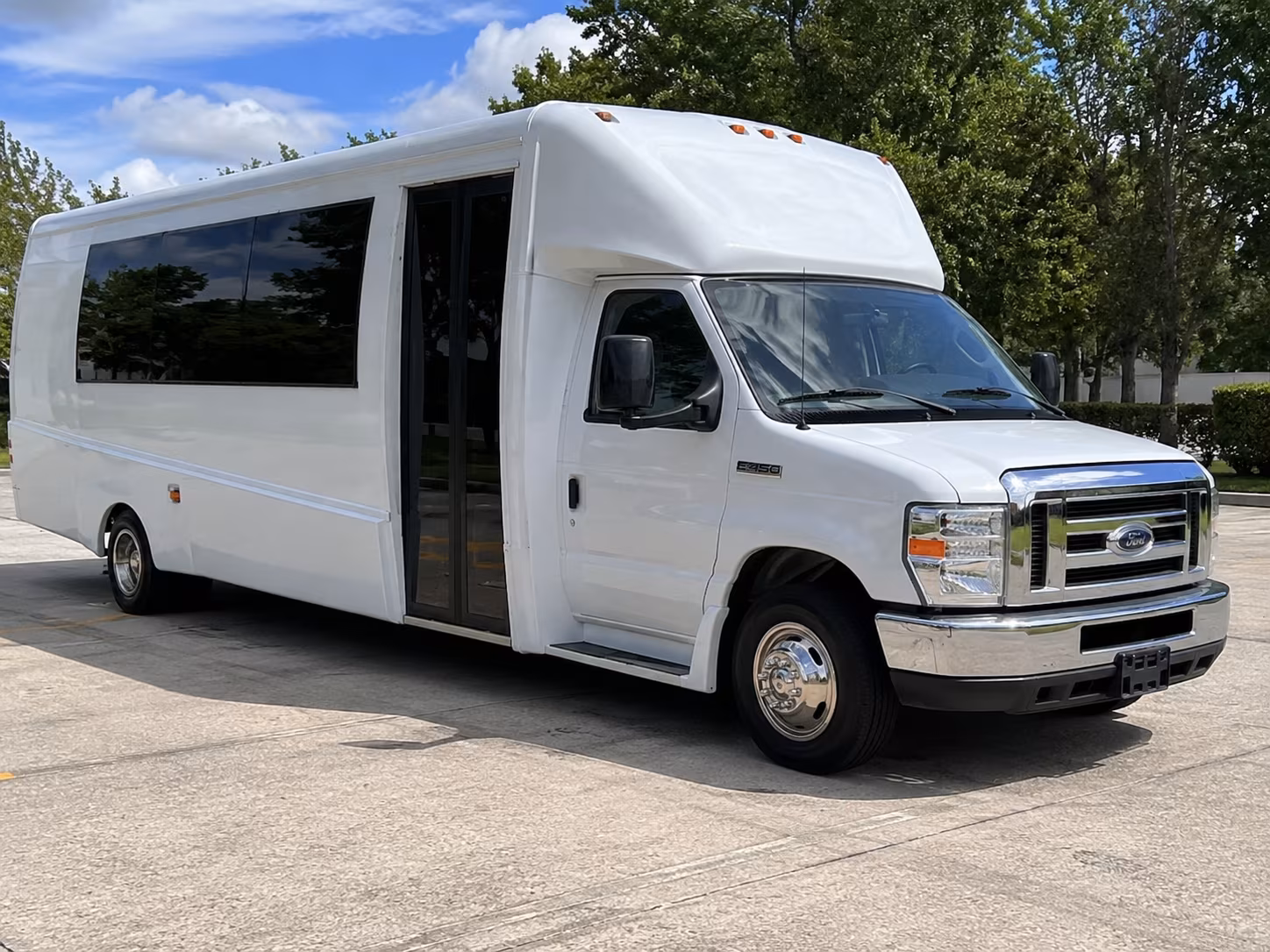 Rosemead Birthday, Sweet 16, & Quinceañera Party Bus Rentals